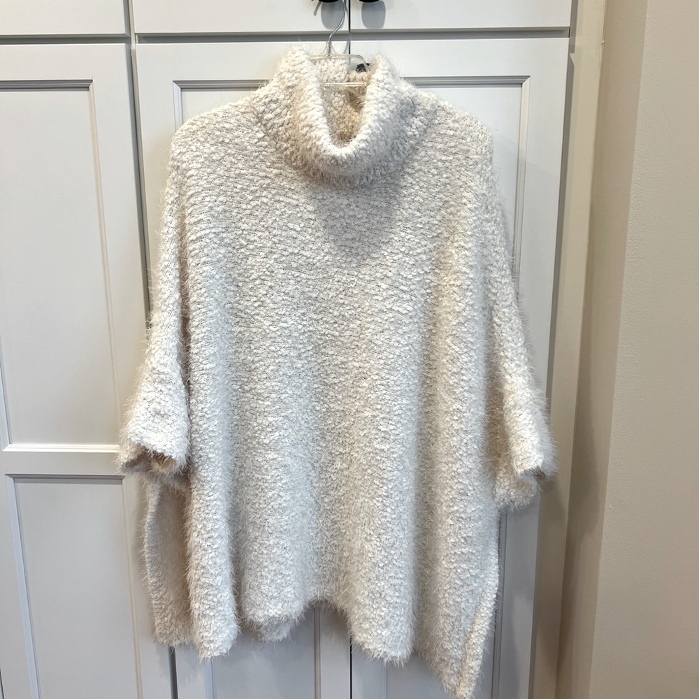 G.I.L.I. poncho